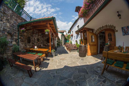 Innenhof Weingut Höllmüller
