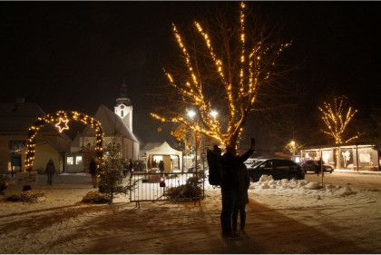 Funkelnde Dorfweihnacht