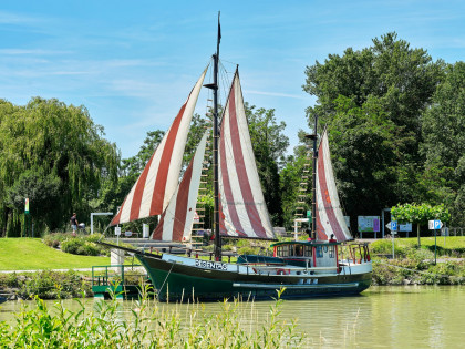 Schiff REGENTAG