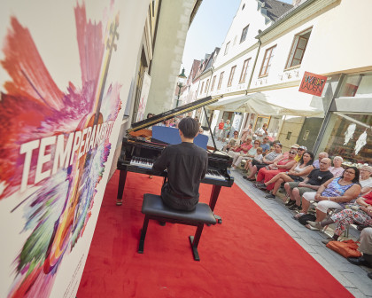 Allegro Vivo, Open Space in Horn