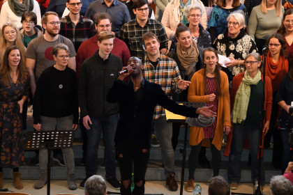 Malik Young und Workshop-Chor