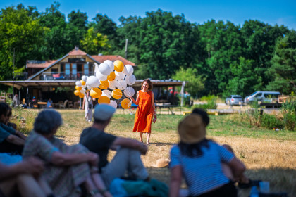 One Minute Peace Performance von Irene Zarl