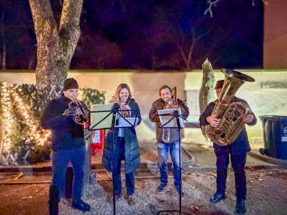 Bläsergruppen des Musikverein Wilfersdorf & Umgebung beim Adventmarkt