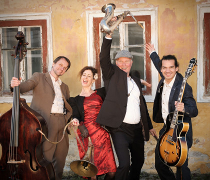 DE STRAWANZA im HOB i RAUM