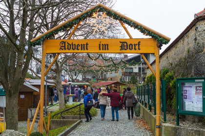 Advent im Dorf Eingang Dorfplatz