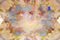 Deckenfresko des berühmten Daniel Gran im barocken Festsaal