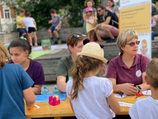 Lesen im Grünen am Hauptplatz Purkersdorf