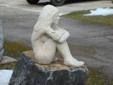 Nelly, Kunststein