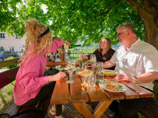 Genussvolle Heurigenjause beim Weingut Maria Hick