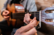 Play your Guitar