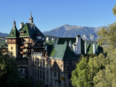 Herbstliches Südbahnhotel