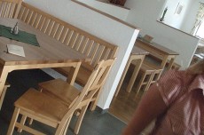 Gemütliche Stunden in Proidls schönem Heurigenlokal.